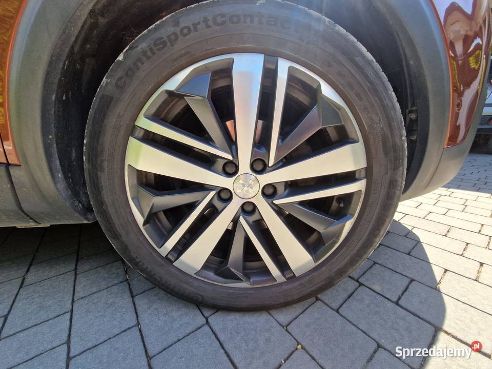Piękny krajowy 100 bezwypadkowy Peugeot 3008 GT łopatki zmiany biegów Miechów