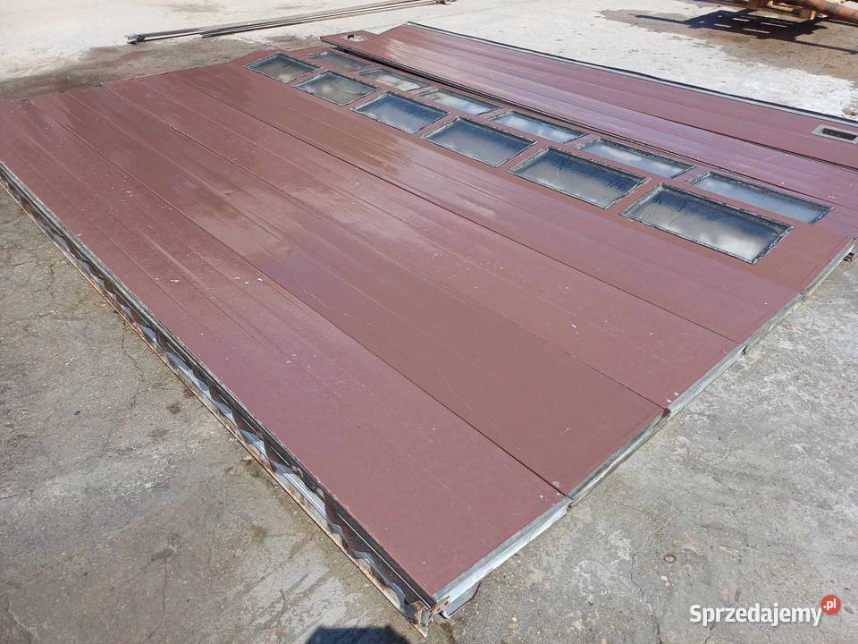 Drzwi segmentowe brama 5x4 z przeszkleniem garażowa Bramy Wrocki