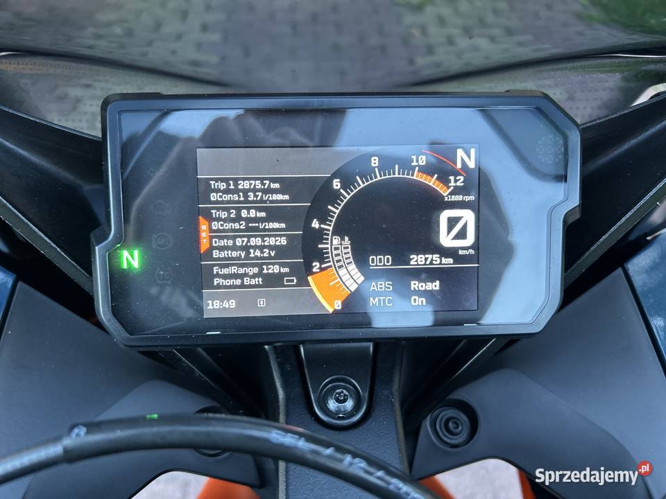 KTM RC 390 abs kontrola trakcji Piaski