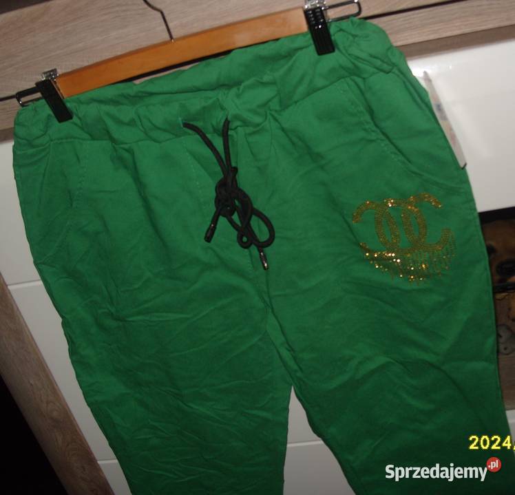 NOWE zielone spodnie gnieciuch złote literki CC wielkopolskie