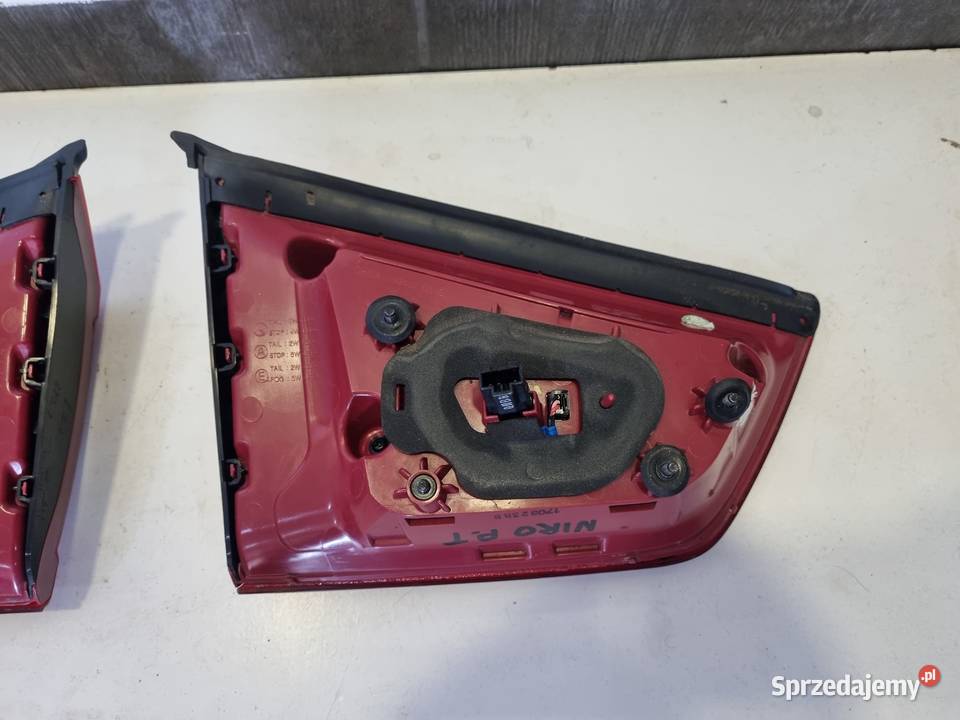 LAMPY W KLAPE LED LEWA PRAWA KIA NIRO