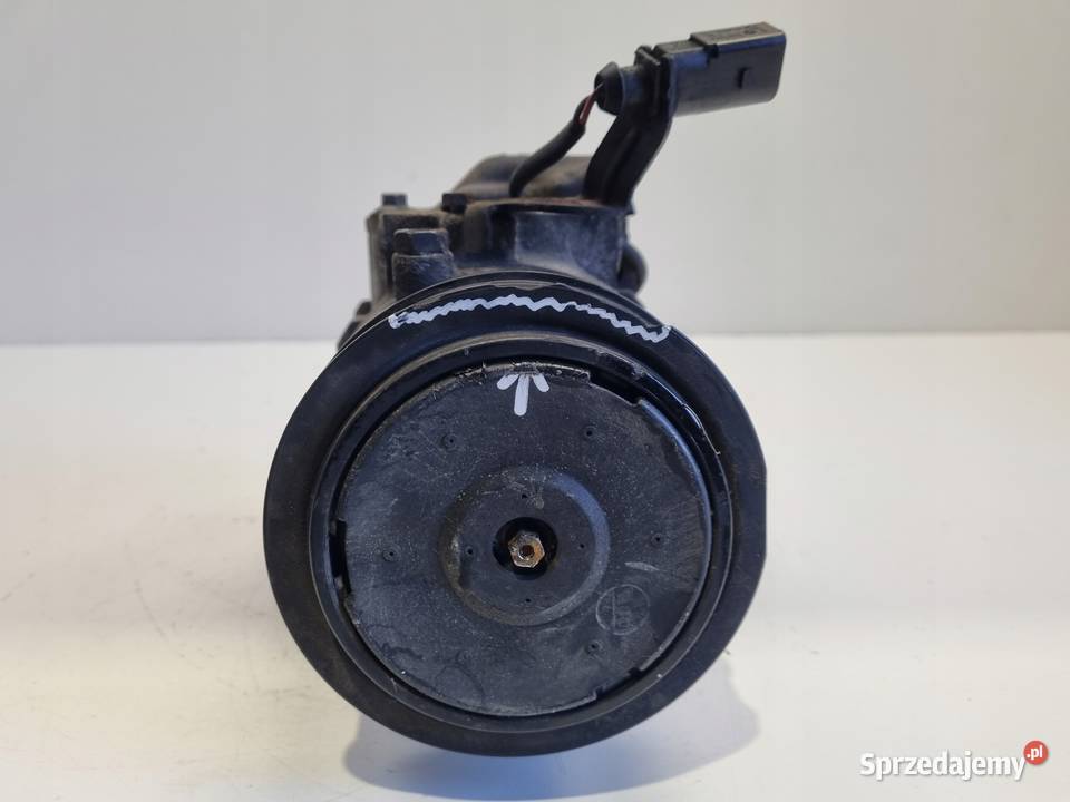 SPRĘŻARKA KLIMATYZACJI Skoda Fabia II 12 12V