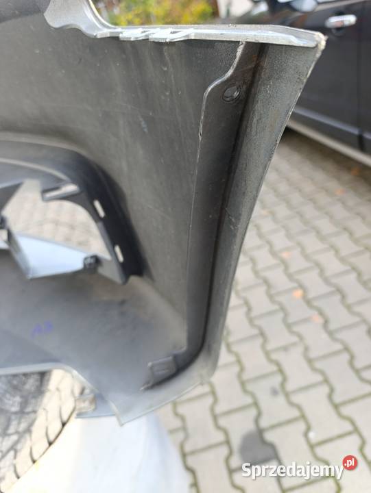 Zderzak Audi a4b8 8K0 807 437 osobowe łódzkie