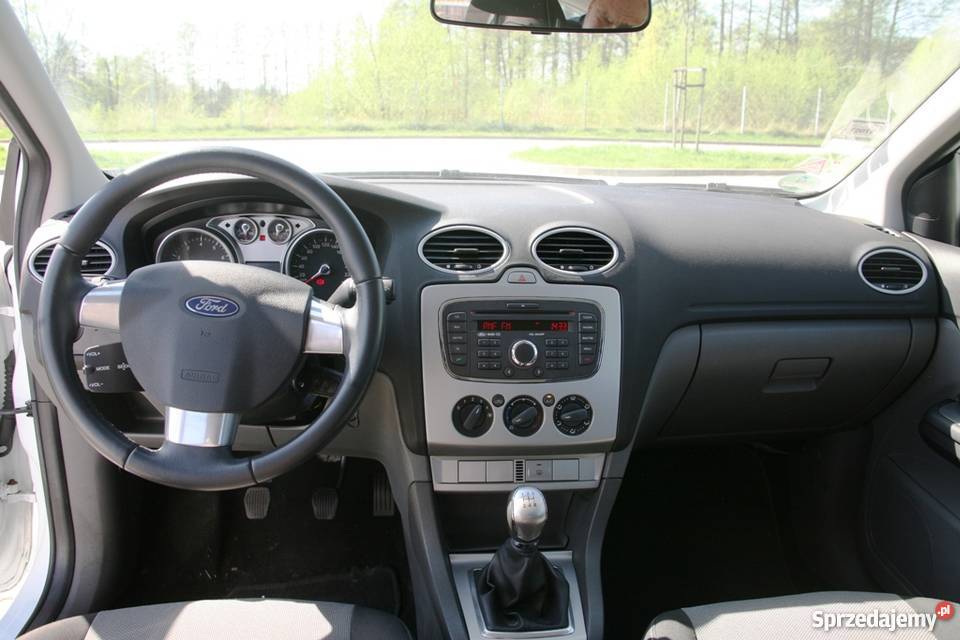 Ford Focus 16 benzyna KOMBI 2010 wersja SPORT centralny zamek Nowy Tomyśl