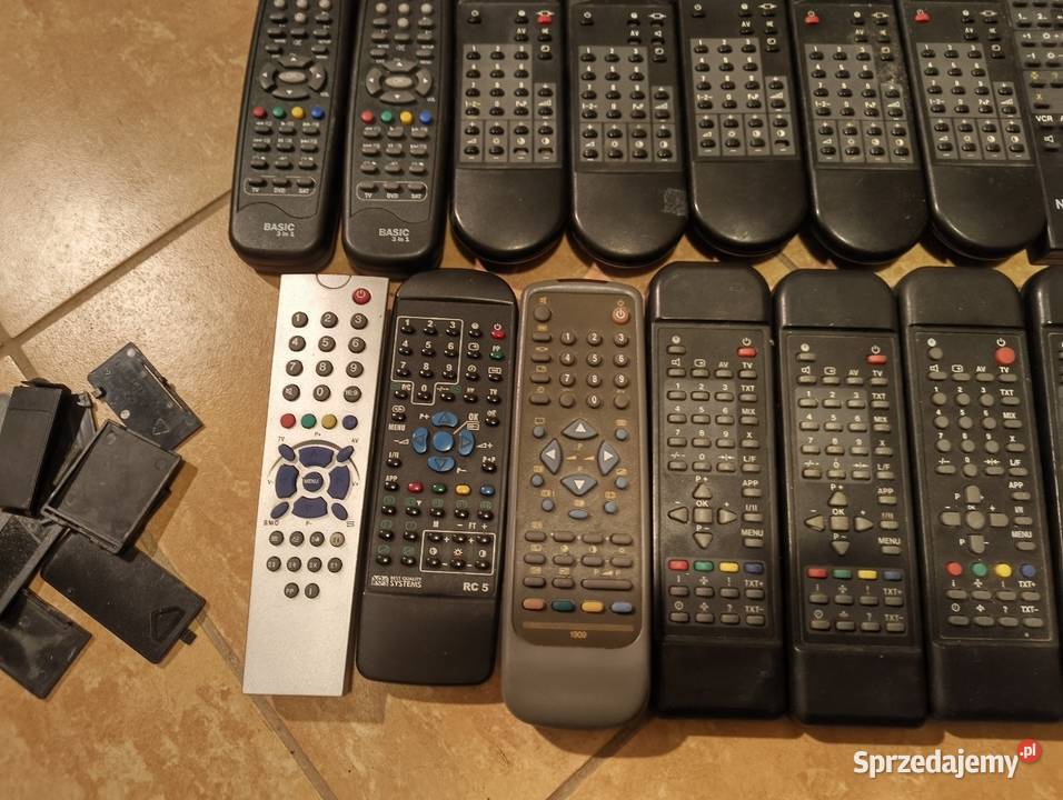 Stare piloty telewizyjne lata 90 LG Curtis i Kościan