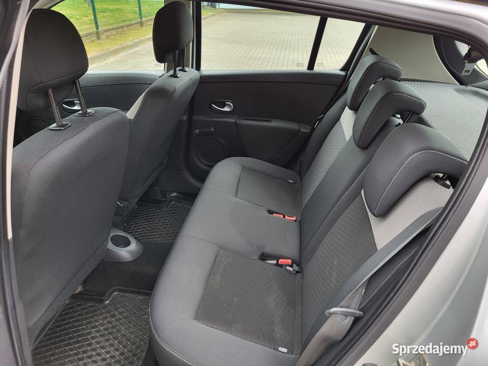 Renault Clio 12 benzyna 75 niski przebieg Warta