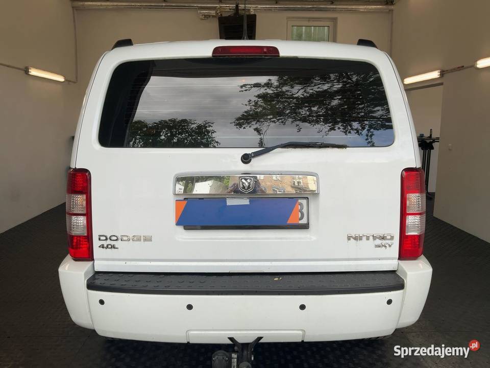 dodge nitro 40 4x4 Oleśnica