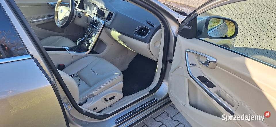 Volvo V60 Rok produkcji 2015 Krasnystaw