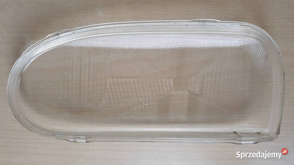 VW GOLF III Klosz przedniej prawej lampy