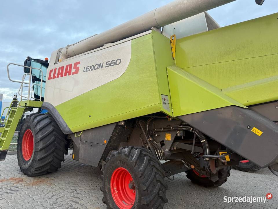 Kombajn zbożowy Claas Lexion 560 2005 heder V750