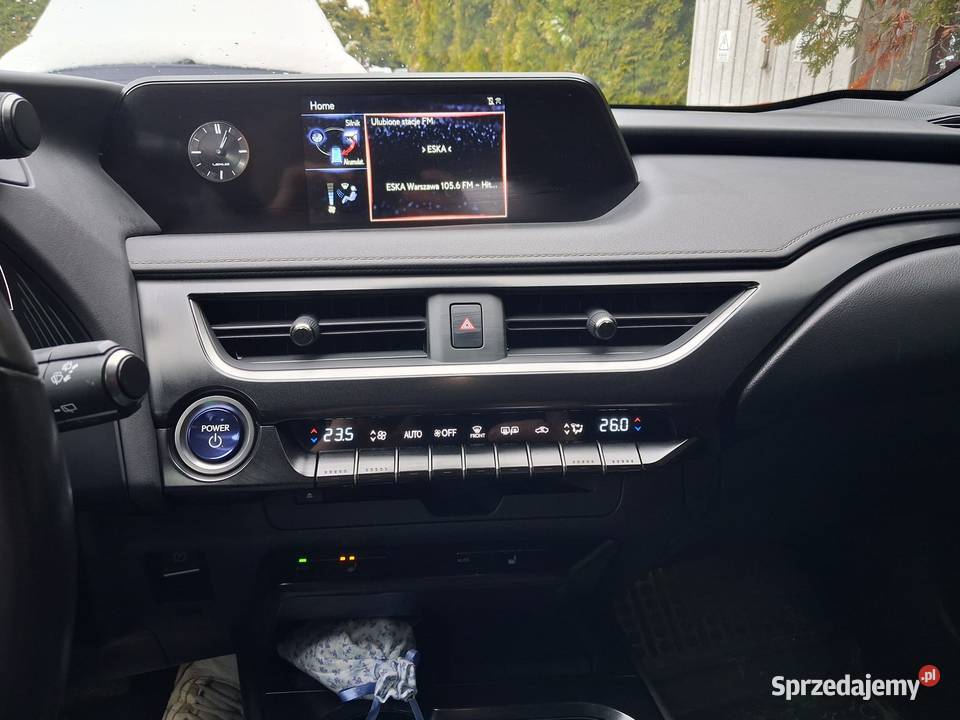 Lexus UH250H mazowieckie Kobyłka