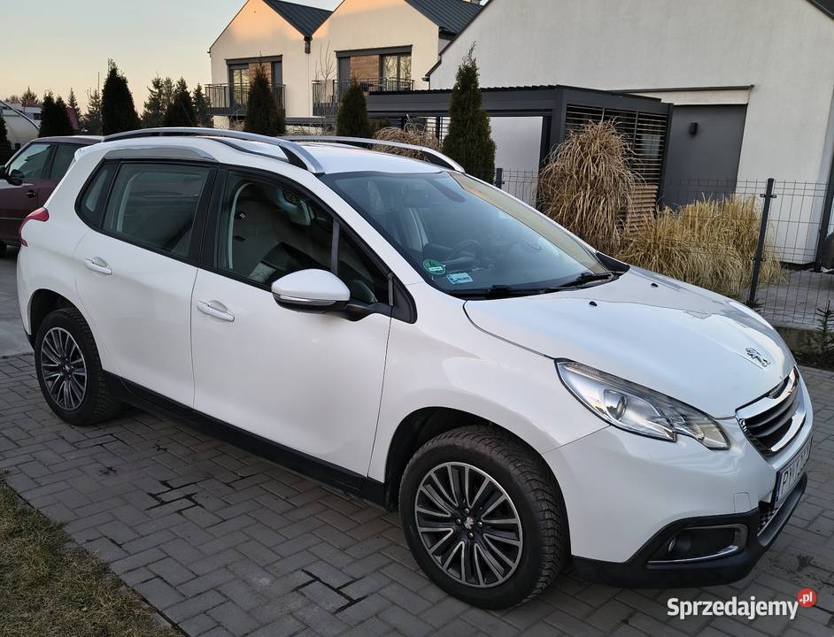 Peugeot 2008 12 benzyna 2013r Historia CEPiK isofix wielkopolskie