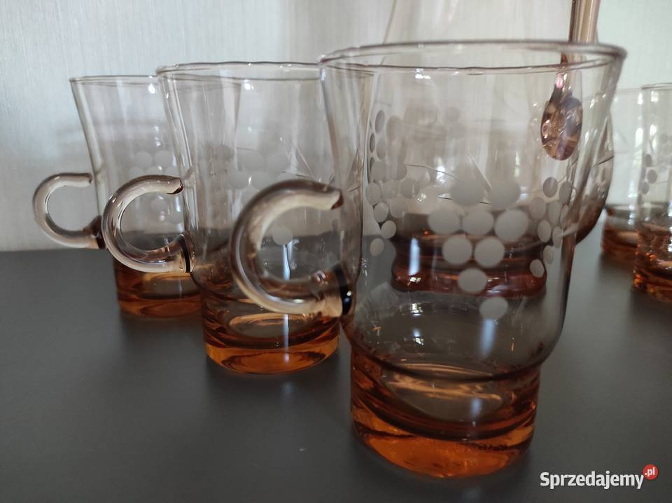 Dzbanek szklanki szkło łososiowe huta Hortensja Białystok