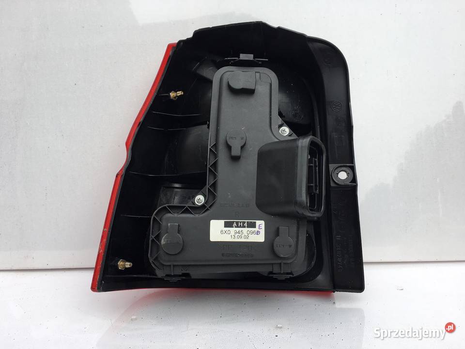 SEAT AROSA VW LUPO PRAWA LAMPA TYŁ Ostroróg