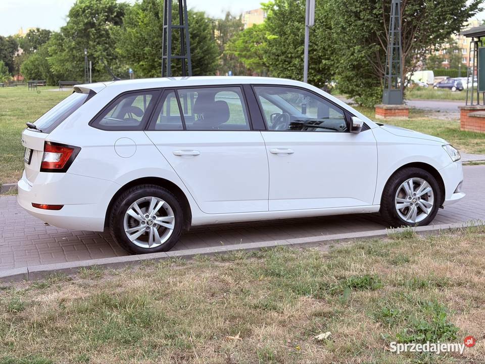 Skoda Fabia 3 III 2020 10 TSi 110 110KM Zamość