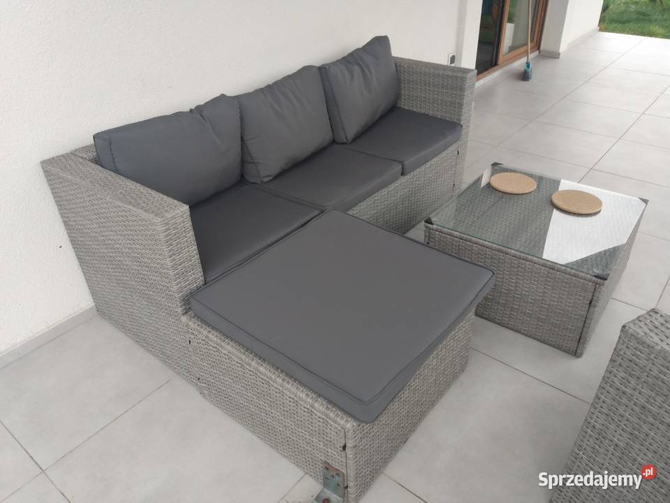Sprzedam zestaw mebli rattanowych z poduszkami