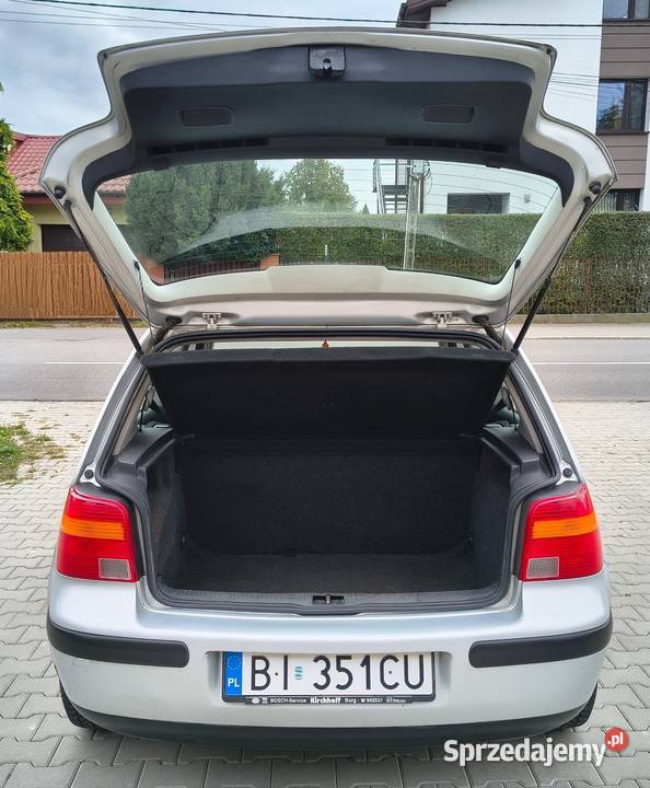 Volkswagen Golf IV 14 75 3D Na Oponach Zimowych srebrny Warszawa