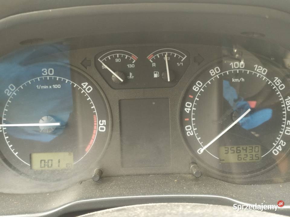 Skoda Octavia 2002 1 9tdi 110 356430km Występy