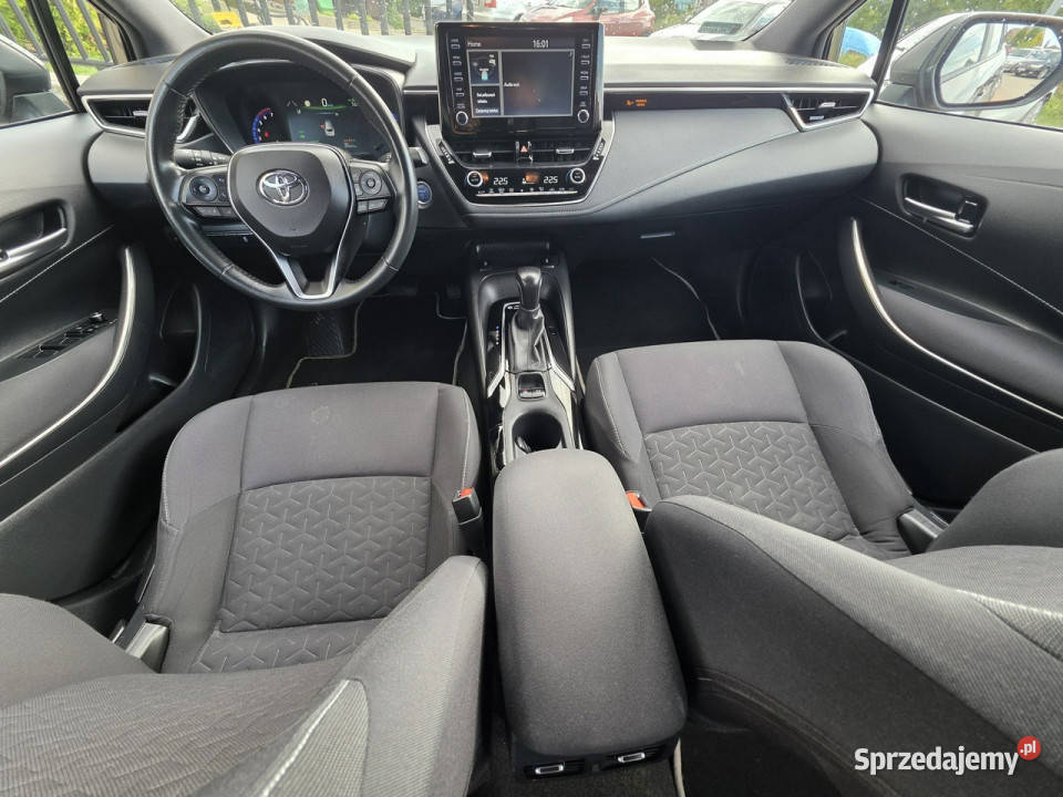 Toyota Corolla 22 Salon Polska 18 HYBRID 1wł z isofix Białystok sprzedam