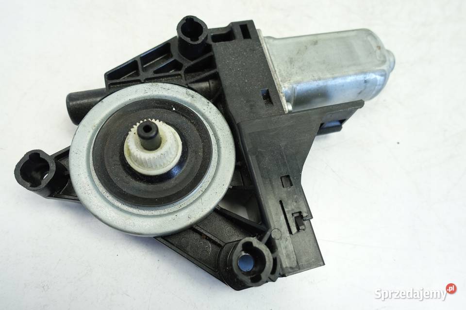 Volvo V40 II SILNICZEK PRZEDNIEJ SZYBY lewy Wyposażenie wnętrza Rudka