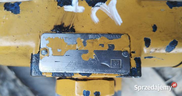 7 WYJŚĆ KOSTKA ZAWÓR ZAMEK HYDRAULICZNY LIEBHERR Kielce