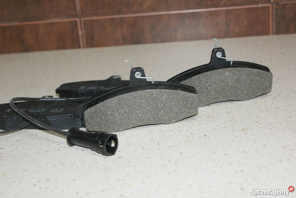 KLOCKI HAMULC FORD SIERRA 8287 Z CZUJ ABS 36507 Pozostałe Części samochodowe Białobrzegi