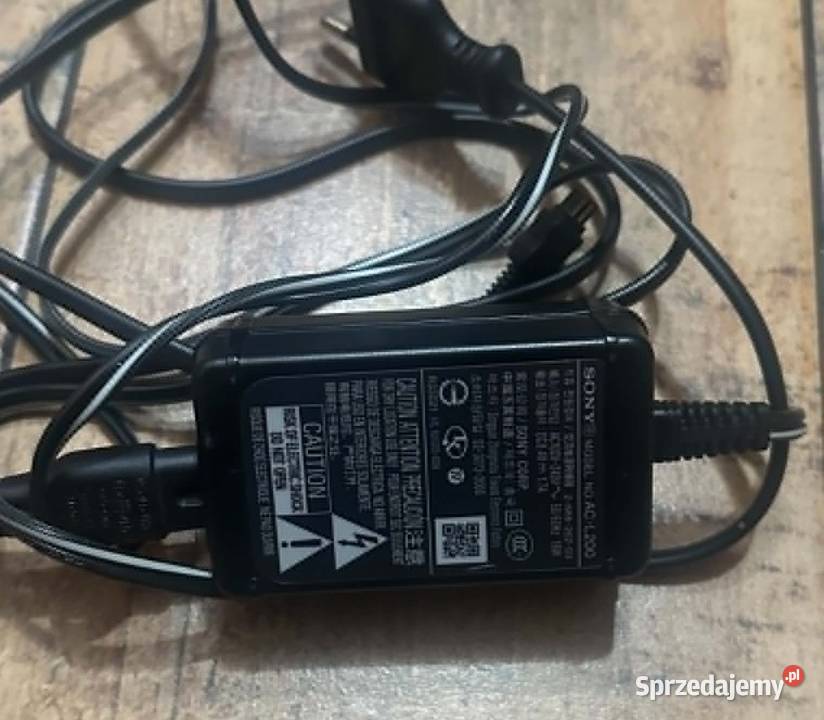 Kamera Sony HandyCam DCR SR52 z 3 bateriami