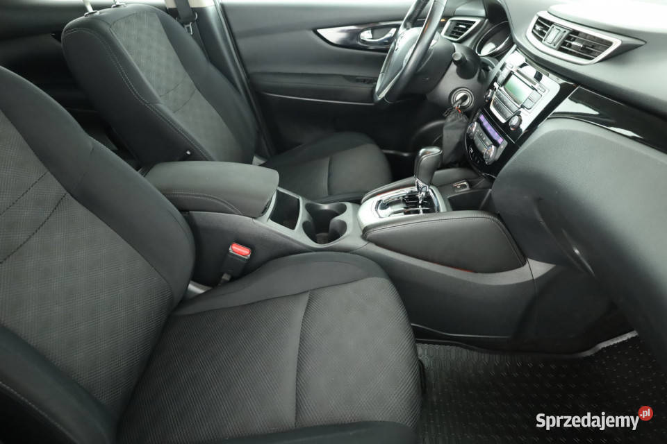 Nissan Qashqai 12 DIGT Rok produkcji 2016 Piaseczno