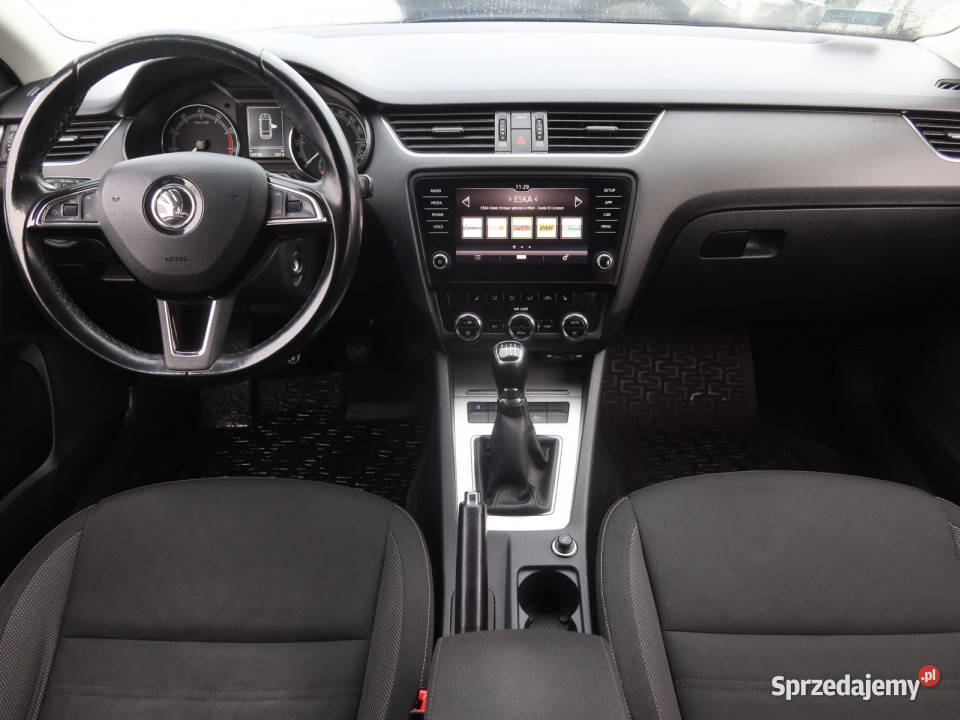 Skoda Octavia 14 TSI wielofunkcyjna kierownica Katowice