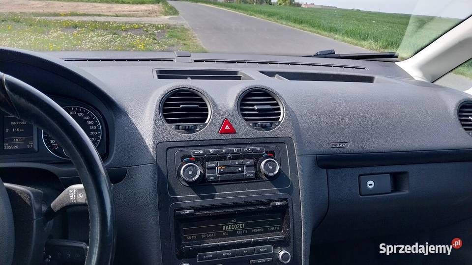 Volkswagen Caddy maxi 2014r czarny Brzozówka