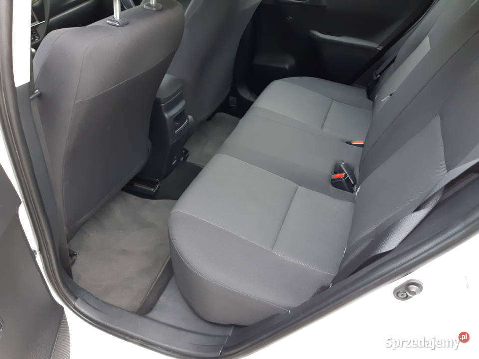 Toyota Auris II Kombi 14 D4D 2018 aluminiowe felgi Gdańsk