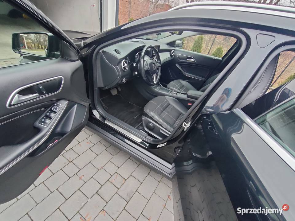 Mercedes GLA250 19 benz 211 2015r podkarpackie Domostawa