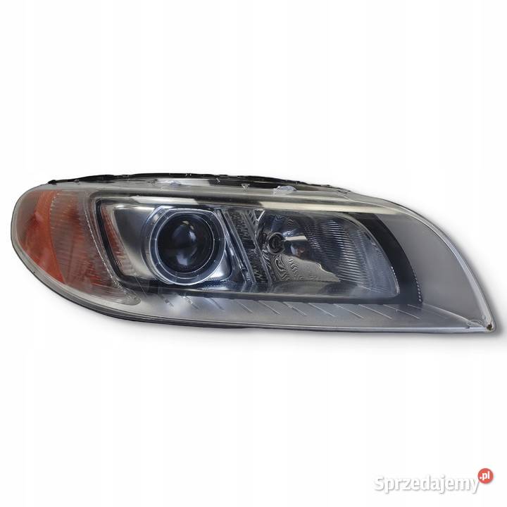 LAMPA Volvo V70 III S80 II prawa prawy przód Chełm