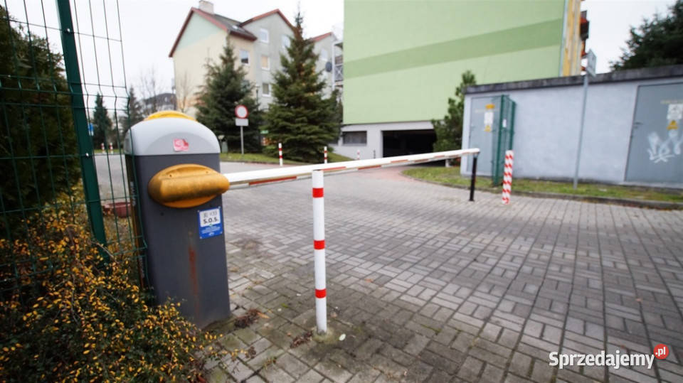 Sprzedaż miejsce postojowe garaż podziem1120m2 Opole