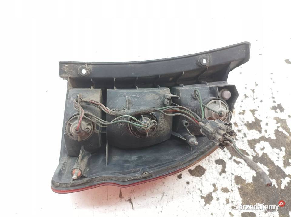 LAMPA TYŁ LEWA EU Mitsubishi Challenger Pajero świętokrzyskie sprzedam