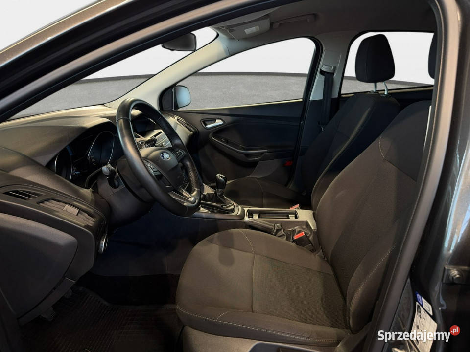 Ford Focus 16 105 M5 2015 r salon HAK komplet Hatchback małopolskie
