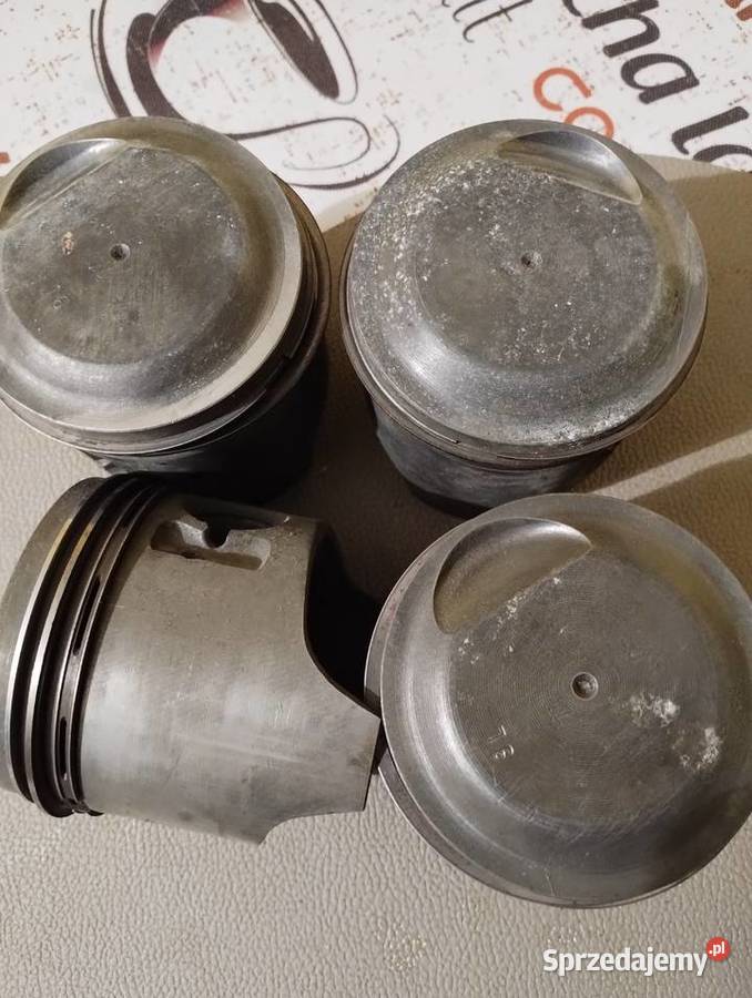 Tłoki Polonez osobowe Pawłowice sprzedam