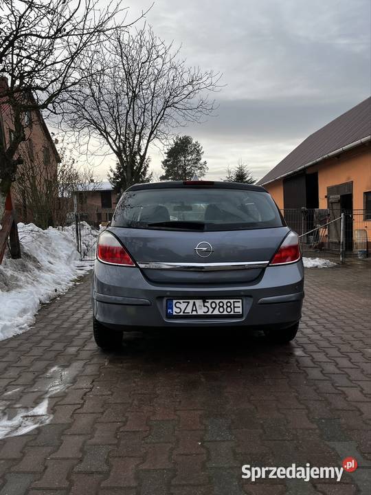 Opel Astra H 16 DOINWESTOWANY kupiony w Polsce Sułoszowa