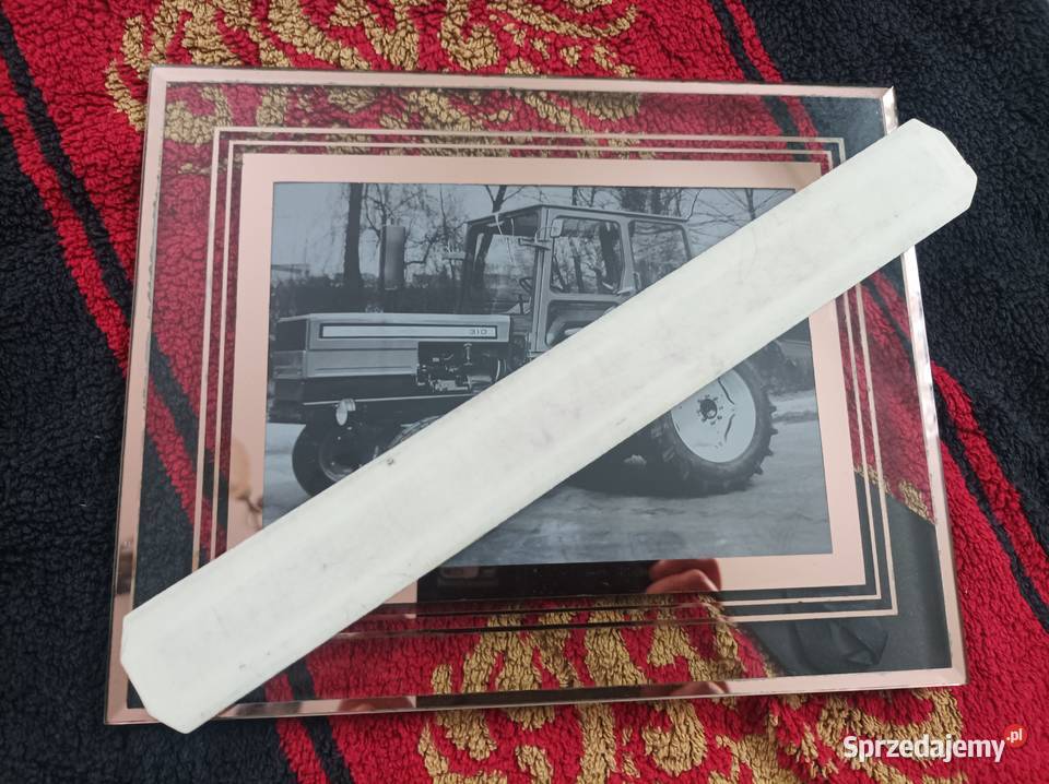 Obrazek zdjęcie z ciągnikiem Ursus U 310 Lublin