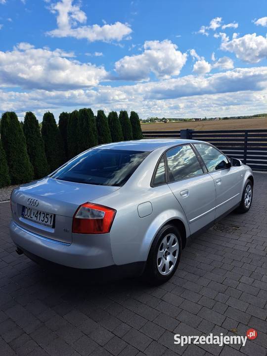 Audi A4 16 Benzyna Idealna welurowa tapicerka A4 Bystre