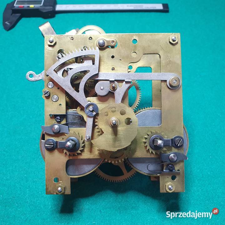 Sprawny mechanizm GB na 4 młotki P48 Antyki Wrocław