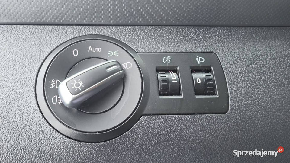 Volkswagen Caddy automat 7 osobowy climatronic nieuszkodzony Lębork