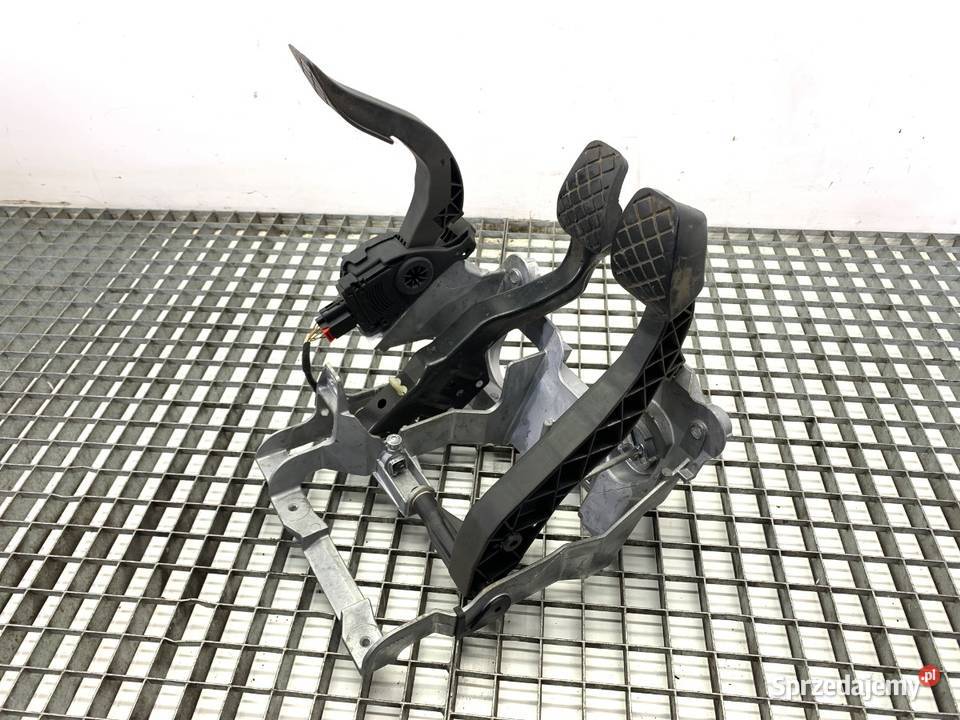 PEDAŁY MANUAL AUDI A4 B8 0715 8K1721117 18 160 podkarpackie sprzedam