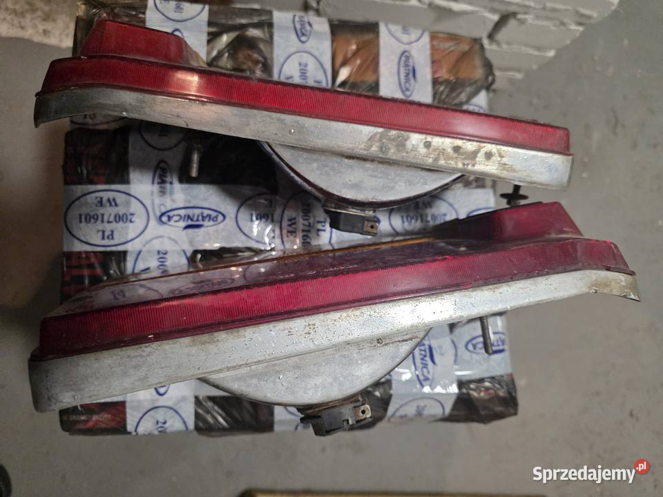 Lampy tylnie niklowane Fiat 125p Łomża
