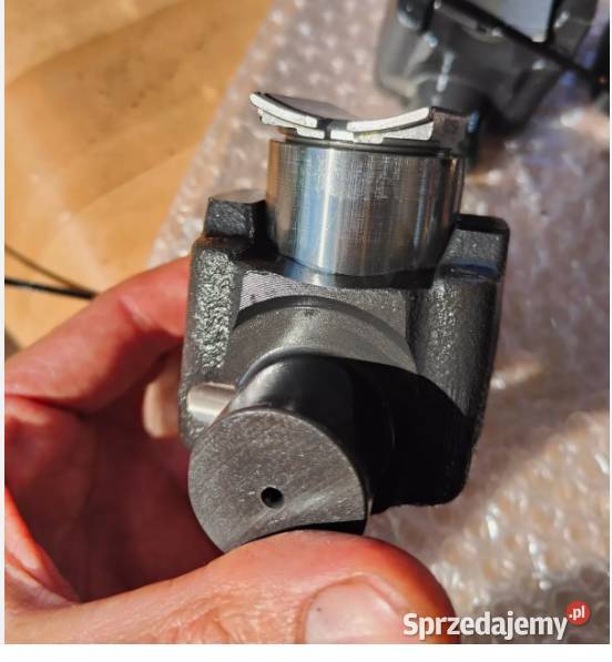 Częsci do skrzyni Manitou VARIO 2HC85 ZF 2HC85 2 Jastrowie