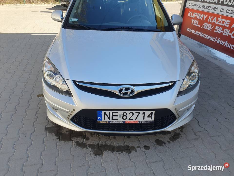 Hyundai i30 SW kombi 2010 14 benzyna LPG srebrny Samochody osobowe warmińsko-mazurskie Olsztyn