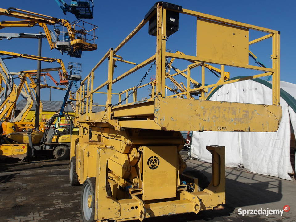 Podnośnik nożycowy spalinowy 15m 4x4 Genie wielkopolskie