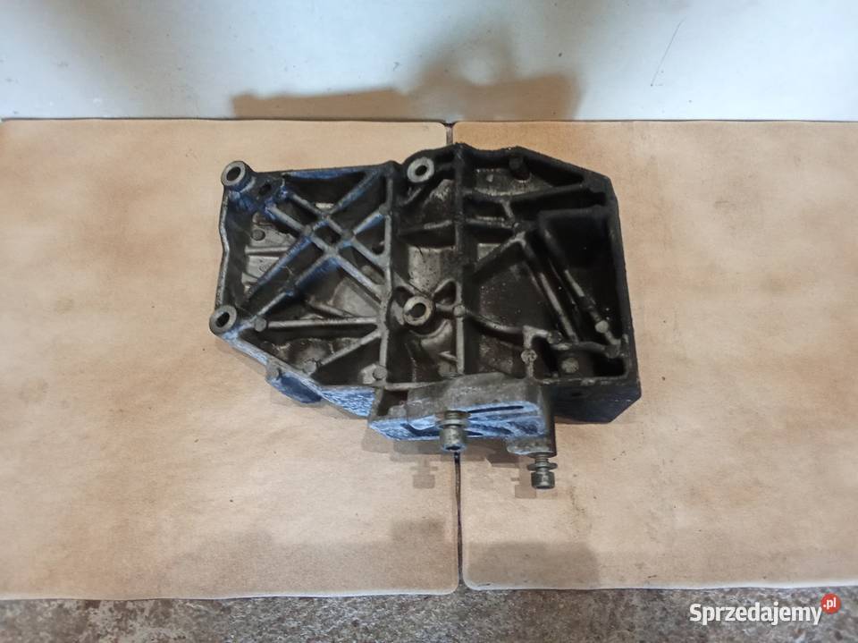 VW Passat B5 fl TDI łapa sprężarka klimatyzacji