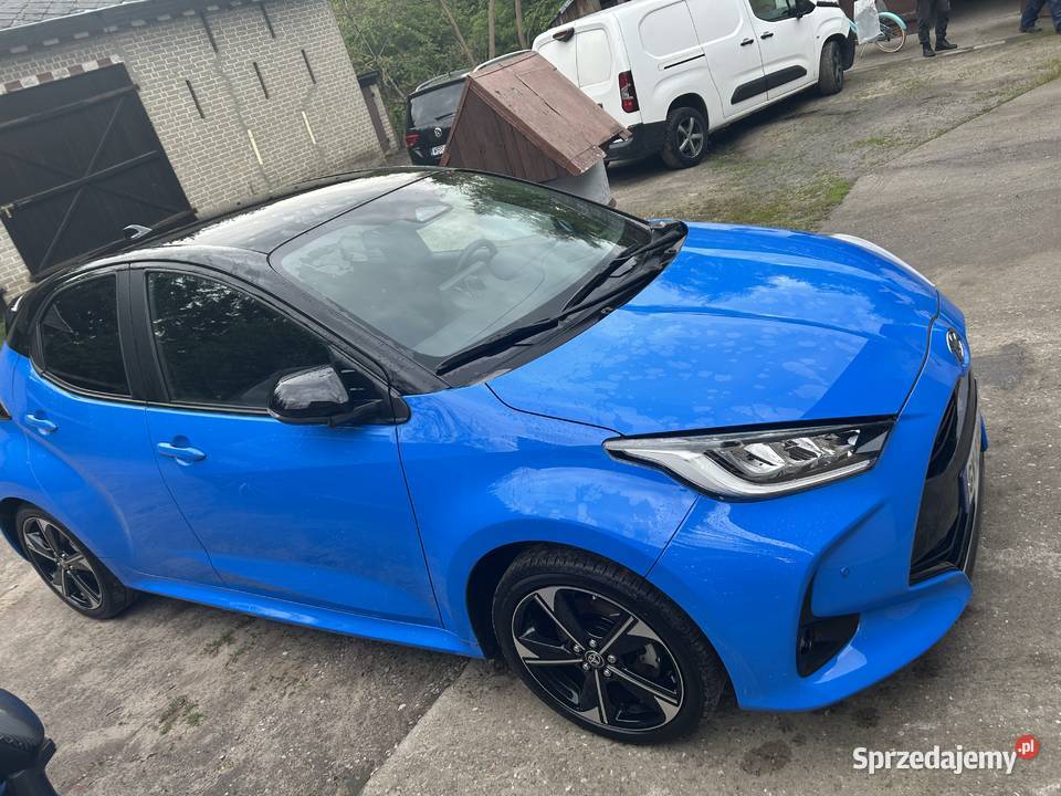 TOYOTA YARIS 15 135 HYBRIDnajbogatrza wersja GR Nadarzyn