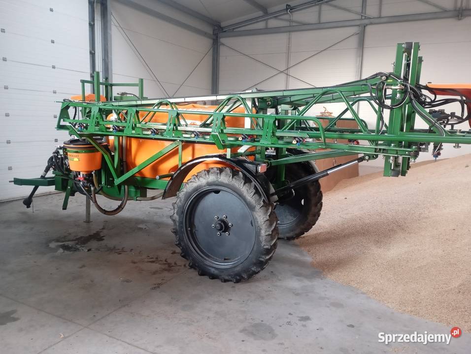 Opryskiwacz ciągany AGRO FART 180015m komputer Radom